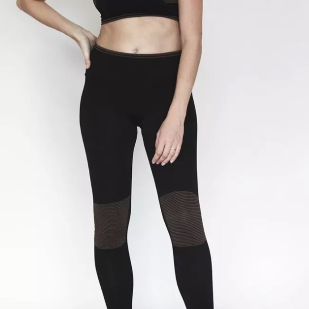 Major ISO Olympia activewear seamless yoga pants